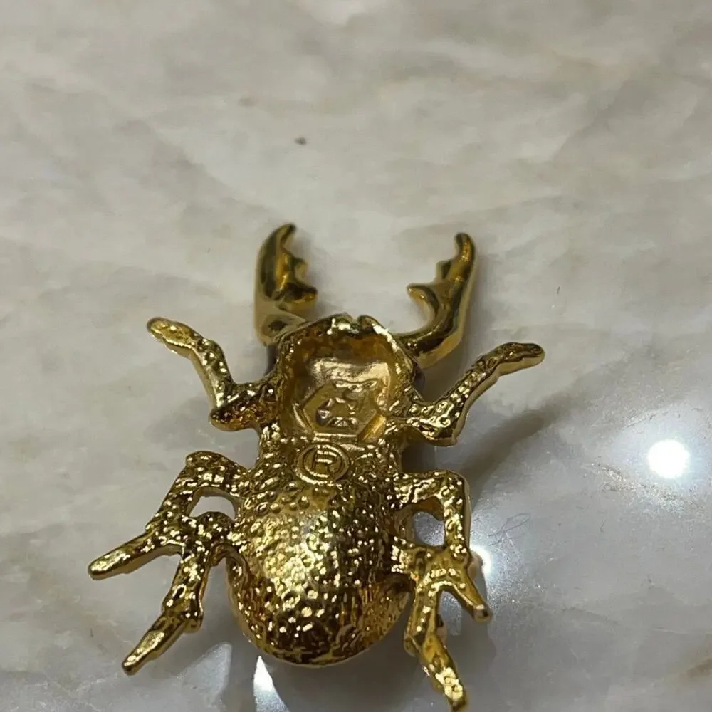 Lencia star collection Beetle crystal figurine